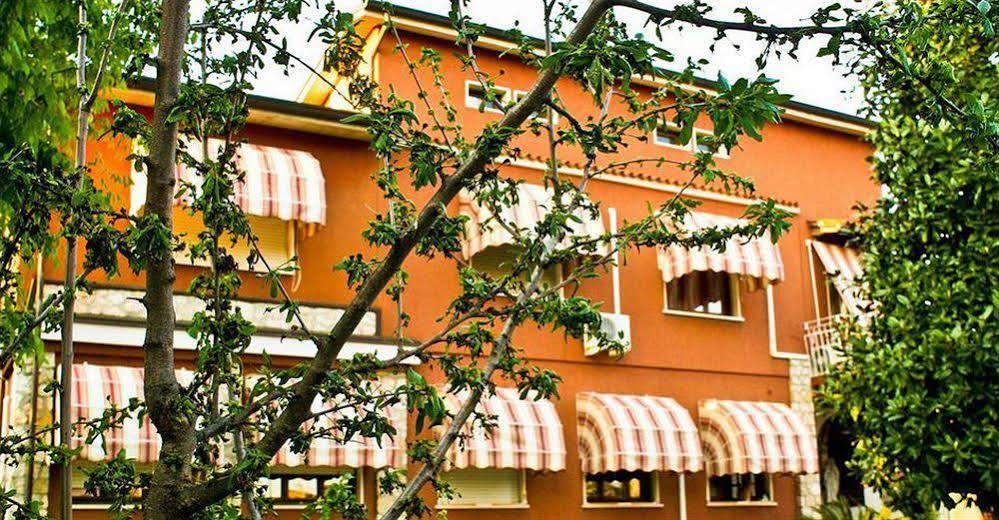 B&B Desenzano Desenzano del Garda Exterior photo